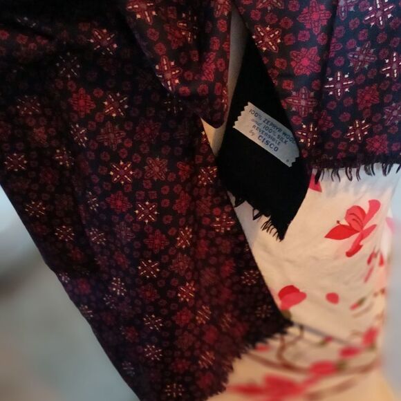1940s Cisco ZEPHYR WOOL and 100%SILK scarf - Picture 1 of 4